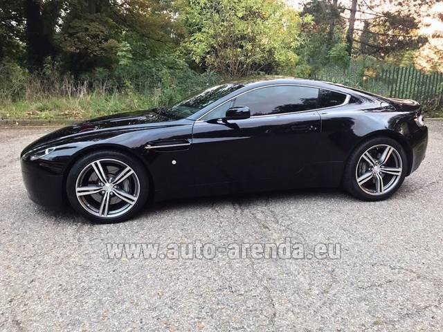 Rental Aston Martin Vantage 4.7 436 CV in Luxembourg