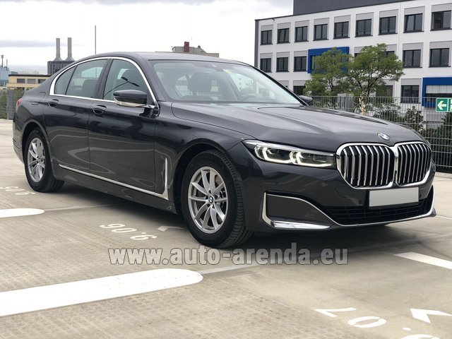 Rental BMW 730d xDrive in Luxembourg City