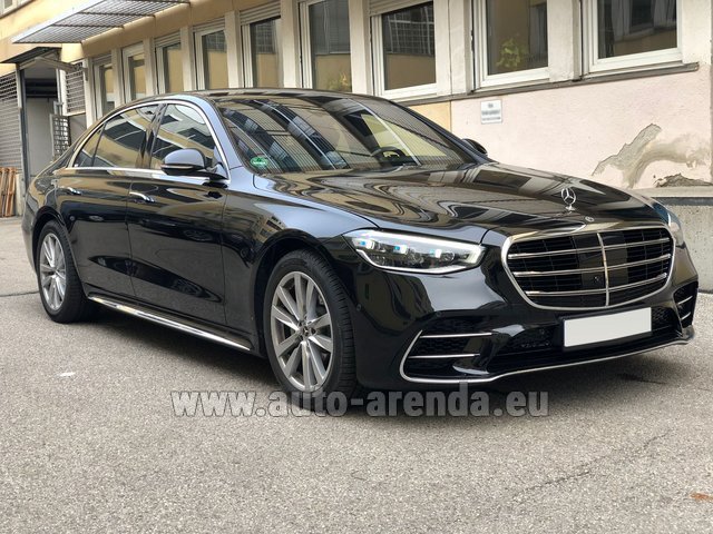 Rental Mercedes-Benz S-Class S580 Long 4MATIC AMG equipment W223 in Luxembourg Findel Airport