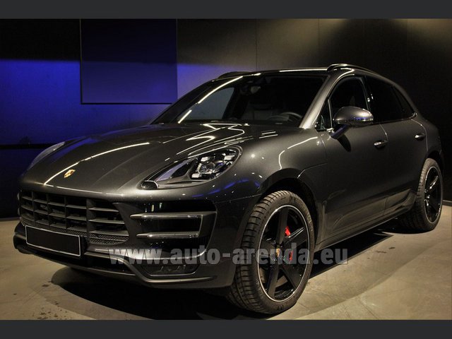 Rental Porsche Macan Turbo Performance Package LED Sportabgas in Luxembourg Findel Airport
